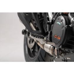 ION Poggiapiedi KTM 1290 Super A/A 890/R/A 790/R/A 1090/R/A 1050/A 1190/R/A 950/990 | Argento Nero