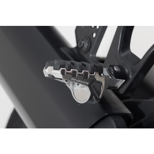 SW-Motech Repose-pieds Evolution Harley-Davidson Pan America 1250 ('21+) | Noir Argent