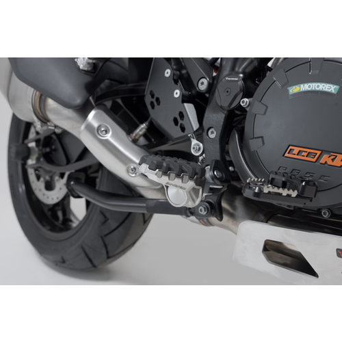 SW-Motech Poggiapiedi Evolution KTM Super A 1290 (21+) | D'argento
