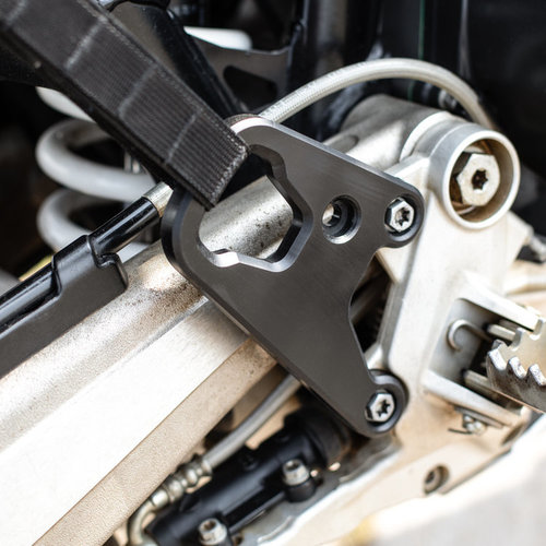 Kriega Plaques de Talon OS KTM 690 et Husqvarna 701