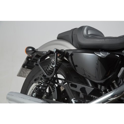 SW-Motech Portaequipajes Lateral Derecho SLC Harley-Davidson XL 1200 C/CX/V/X ('05-'22)/XL 883 L/N/R ('04-'22) | Negro