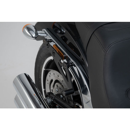 SW-Motech SLH Portapacchi Laterale Destro Harley-Davidson FXLR 1750 ('18-'20)/FXLRS 1868 ('20-'21) | Nero