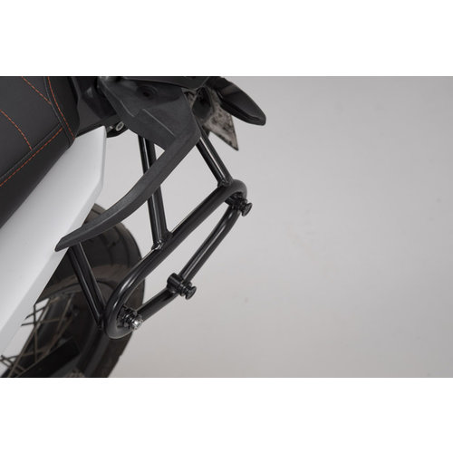 SW-Motech Soporte Lateral SLC Izquierdo KTM Adventure 790/R ('19-'20)/Adventure 890/R ('21-'22) | Negro
