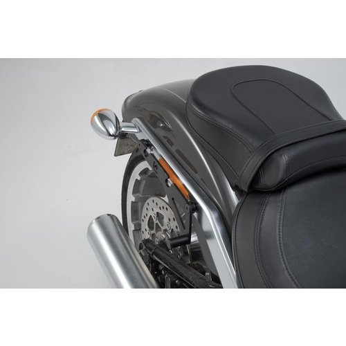 SW-Motech SLH Zijdrager Rechts Harley-Davidson FLFB/FXBR 1750 ('18-'20)/FLFBS/FXBRS 1868 ('18-'22) | Zwart
