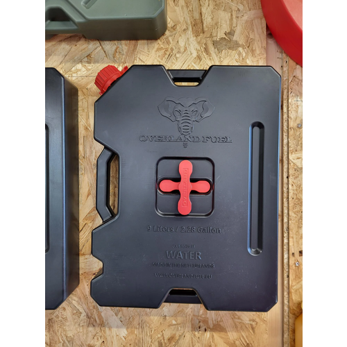 Overland Fuel Jerrican d'Eau 9 Litres / 2,3 G | Choisir la Couleur