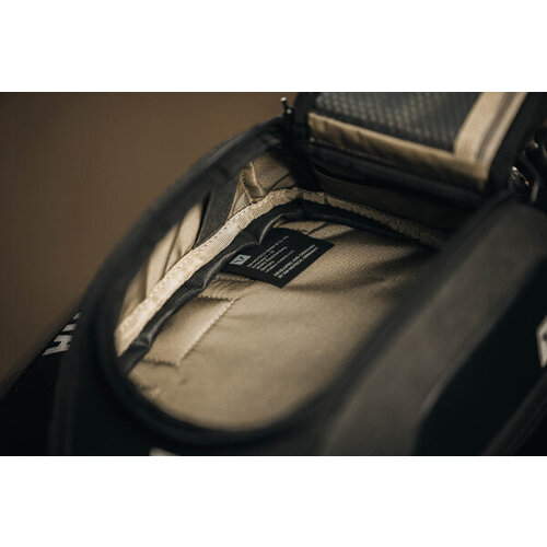 SW-Motech Legend Gear Magnetischer Tankrucksack Lt3 3,5 L - 5,5 L | Magnetische Befestigung