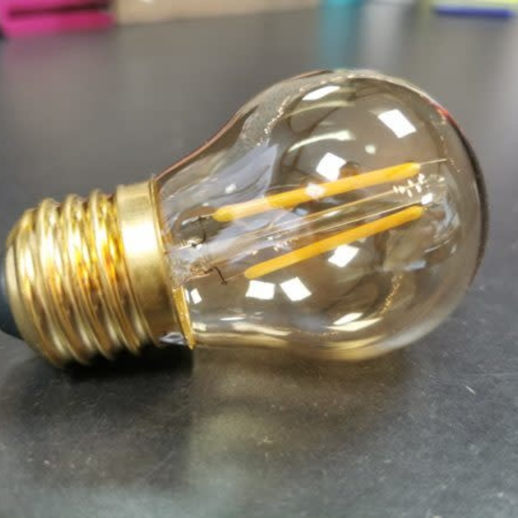 Ampoule led sphérique Light 4,5x7cm ambre E27 2W