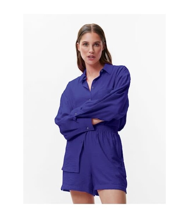 Catwalk Junkie - Relaxed Structured Blouse - Ultra Marine