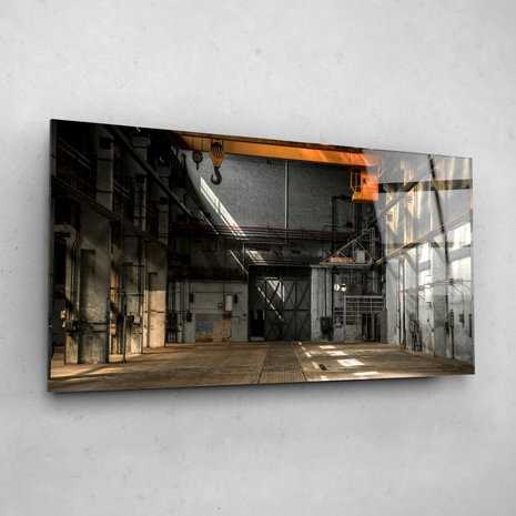 Zwart Mineraalwater Overweldigend Industrieel interieur van een oud fabrieksgebouw • 80 x 40 cm •  Glazenschilderijen.nl