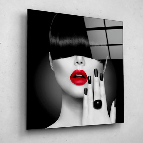 Schilderij Trendy haarstijl en make-up | 60 x 60 cm glasschilderij Schilderij Trendy haarstijl en make-up | 60 x 60 cm glasschilderij