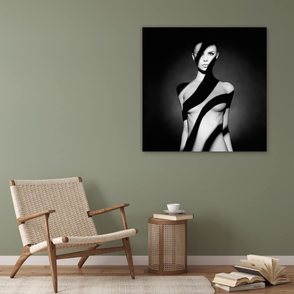 Schilderij Kunststudio portret van elegante naakte dame | 90 x 90 cm glasschilderij Schilderij Kunststudio portret van elegante naakte dame | 90 x 90 cm glasschilderij