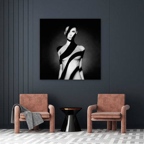 Schilderij Kunststudio portret van elegante naakte dame | 90 x 90 cm glasschilderij Schilderij Kunststudio portret van elegante naakte dame | 90 x 90 cm glasschilderij