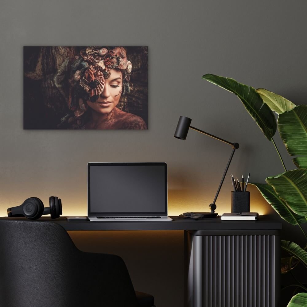 Schilderij Bijzondere vrouw in een magisch woud | 60 x 40 cm glasschilderij Schilderij Bijzondere vrouw in een magisch woud | 60 x 40 cm glasschilderij