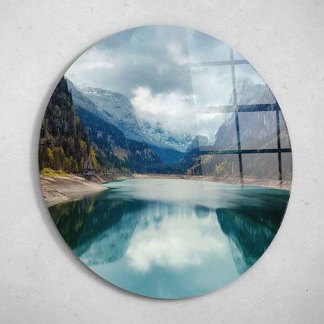 Schilderij Alpenmeer met dramatische lucht en bergen | Rond 90 cm glasschilderij