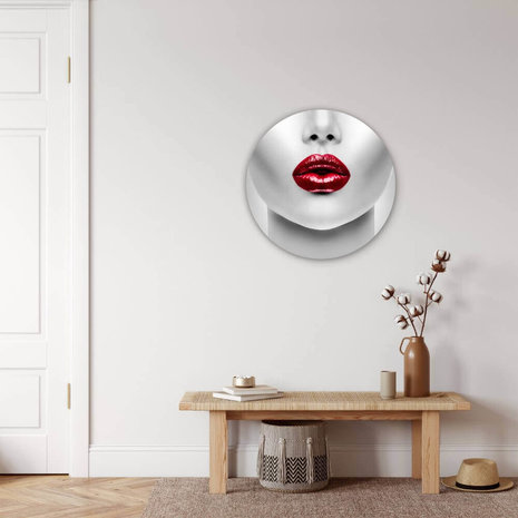 Schilderij Close-up gezicht met sexy rode Lippen | Rond 60 cm glasschilderij Schilderij Close-up gezicht met sexy rode Lippen | Rond 60 cm glasschilderij
