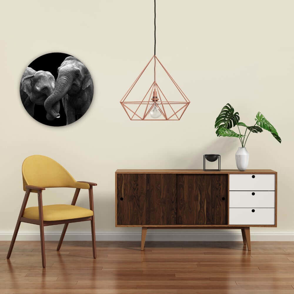 Schilderij Twee verliefde olifanten samen in zwart-wit | Rond 50 cm glasschilderij Schilderij Twee verliefde olifanten samen in zwart-wit | Rond 50 cm glasschilderij