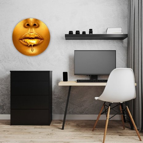 Schilderij Creatieve abstracte make-up met gouden lippen | Rond 50 cm glasschilderij Schilderij Creatieve abstracte make-up met gouden lippen | Rond 50 cm glasschilderij