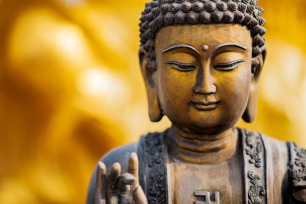 Schilderij Boeddha-beeld van dichtbij | 60 x 40 cm glasschilderij Schilderij Boeddha-beeld van dichtbij | 60 x 40 cm glasschilderij