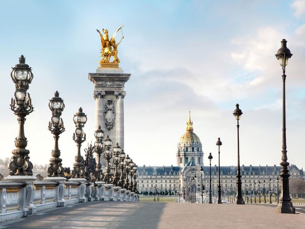 Schilderij Rijk gedecoreerde brug in Parijs | 100 x 75 cm glasschilderij Schilderij Rijk gedecoreerde brug in Parijs | 100 x 75 cm glasschilderij