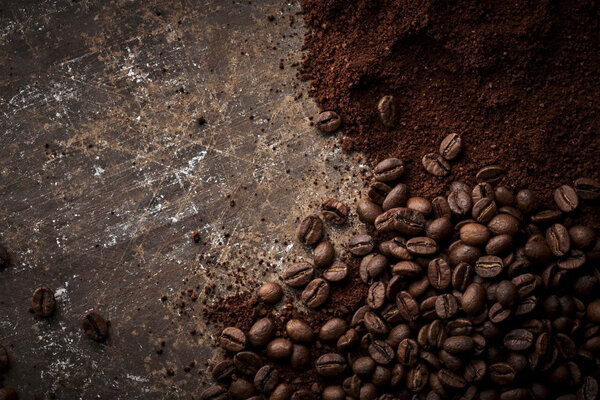 Schilderij Mooie collage van gemalen koffie en bonen | 90 x 60 cm glasschilderij Schilderij Mooie collage van gemalen koffie en bonen | 90 x 60 cm glasschilderij