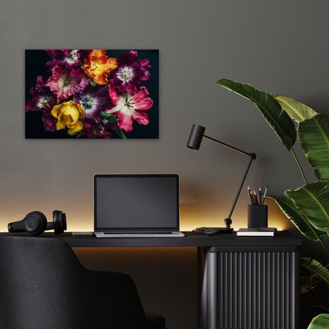 Schilderij Frivole tulpen in paars roze en geel | 60 x 40 cm glasschilderij Schilderij Frivole tulpen in paars roze en geel | 60 x 40 cm glasschilderij