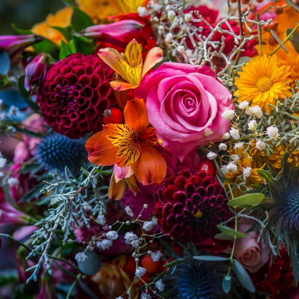 Levendig en kleurrijk gemengd bloemboeket Levendig en kleurrijk gemengd bloemboeket