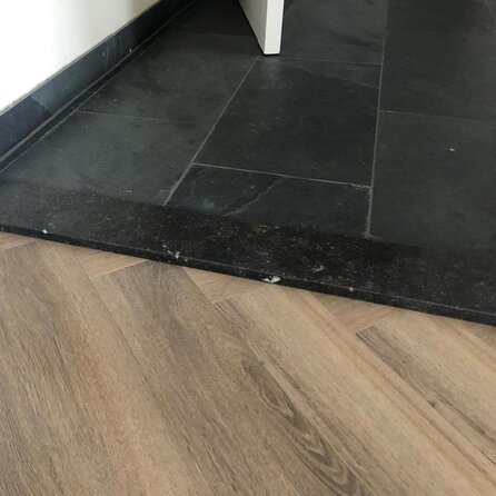 Sample - Belgisch hardsteen - donkergezoet (mat) - 2 cm dik - op maat - materiaal proefstuk / monster van donker gezoete arduin