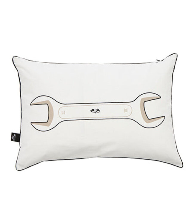 Lifetime kussen road trip wrench