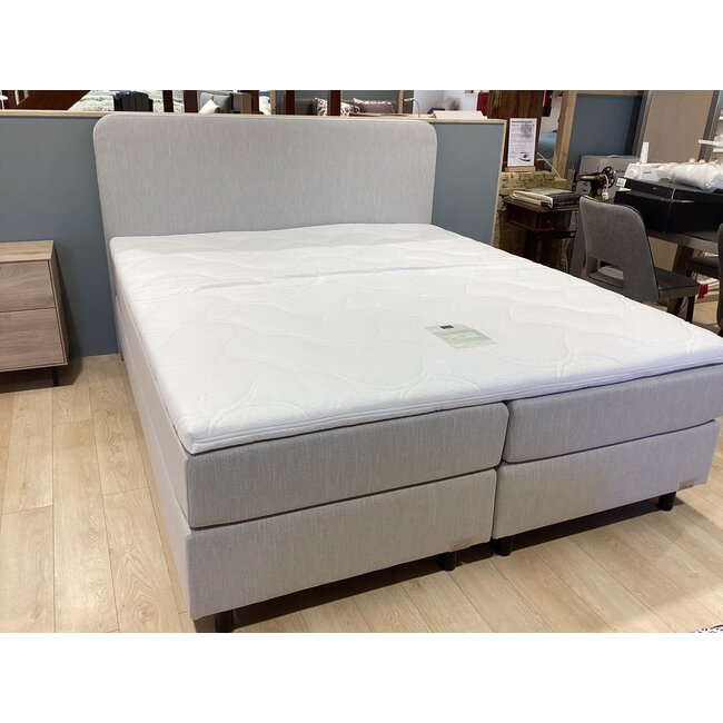 SLP  boxspring X1 Rounded 180x210 Showmodel