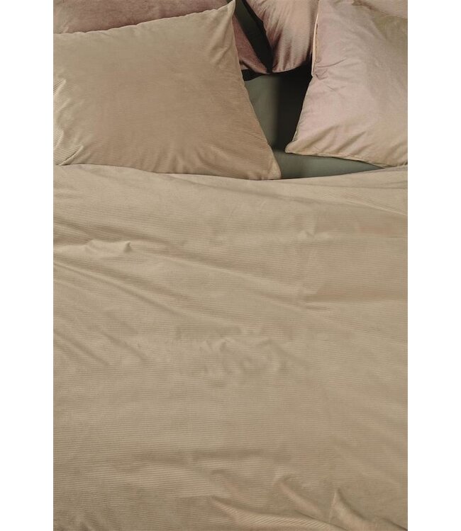 At Home by Beddinghouse Cosy Corduroy Dekbedovertrek Off-white