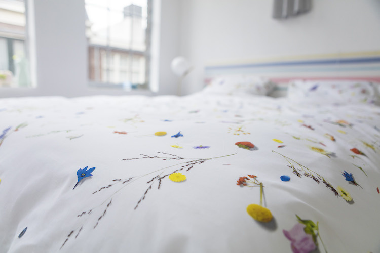 Snurk Flower Fields dekbedovertrek