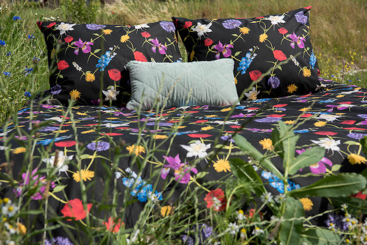 Snurk dekbedovertrek Bouquet black