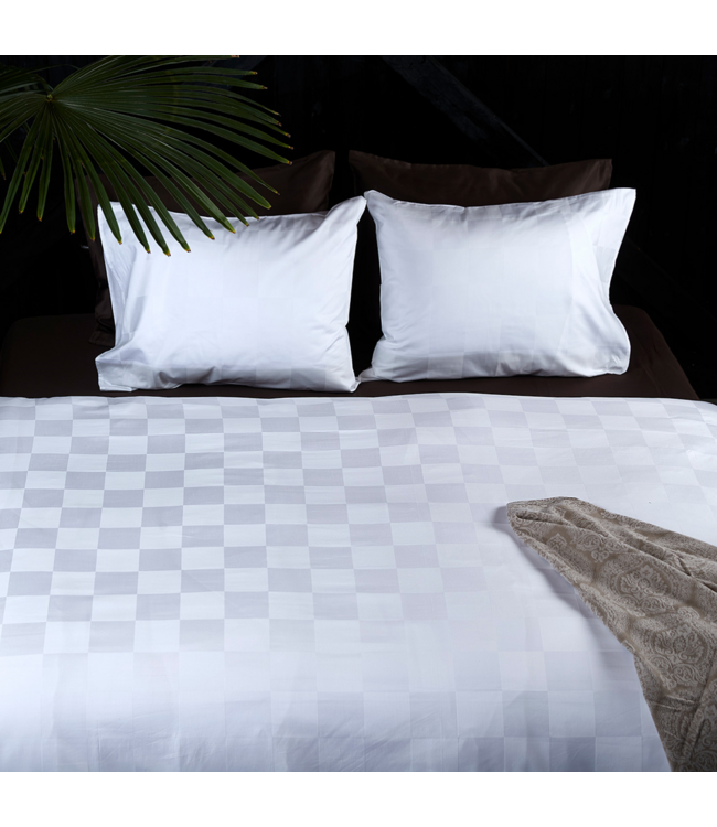 Dommelin Dekbedovertrek Quadra Wit