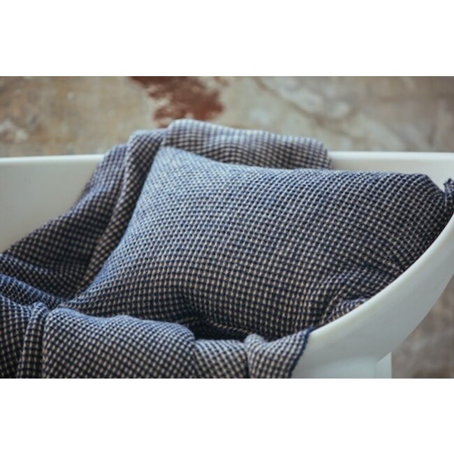 Vandyck home 95 plaid blue ink bedsprei