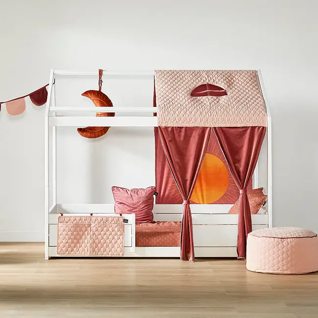 Lifetime 4-in-1 house bed