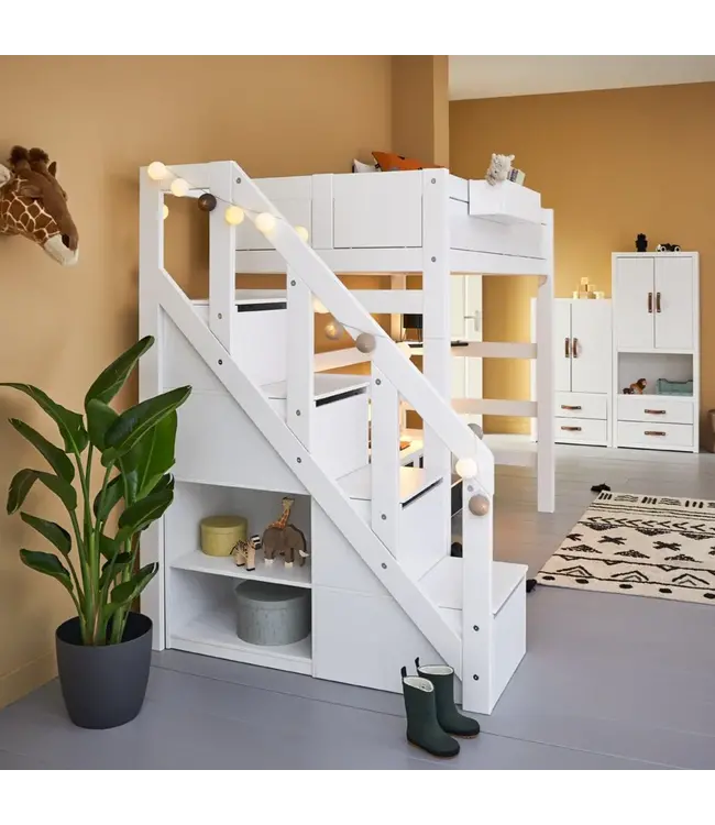 Lifetime hoogslaper met trapkast