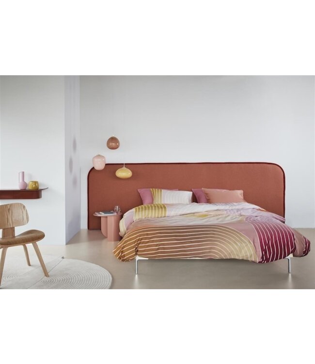 Beddinghouse Dutch Design Curves Koraal dekbedovertrek