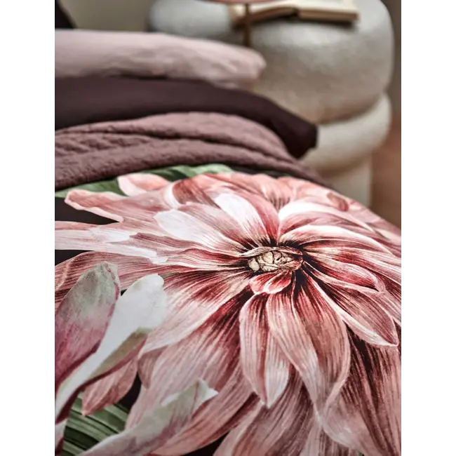 Vandyck paradise bloom dark chocolate dekbedovertrek
