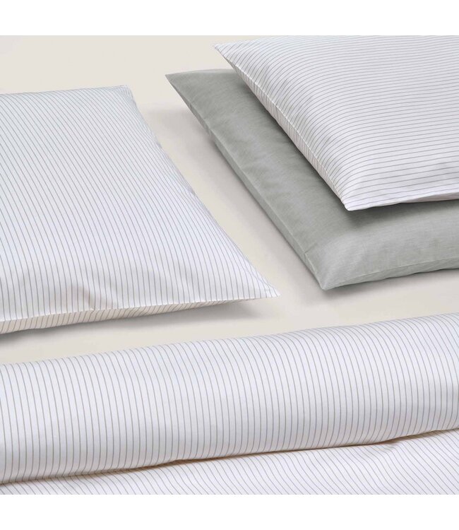 Christian Fischbacher Fil a Fil striped dekbedovertrek