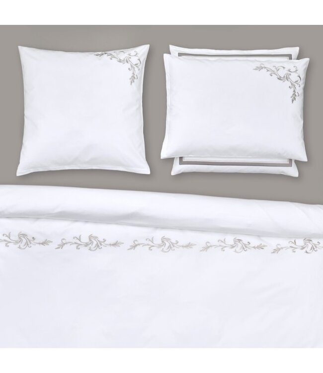 Christian Fischbacher Snow Lace dekbedovertrek