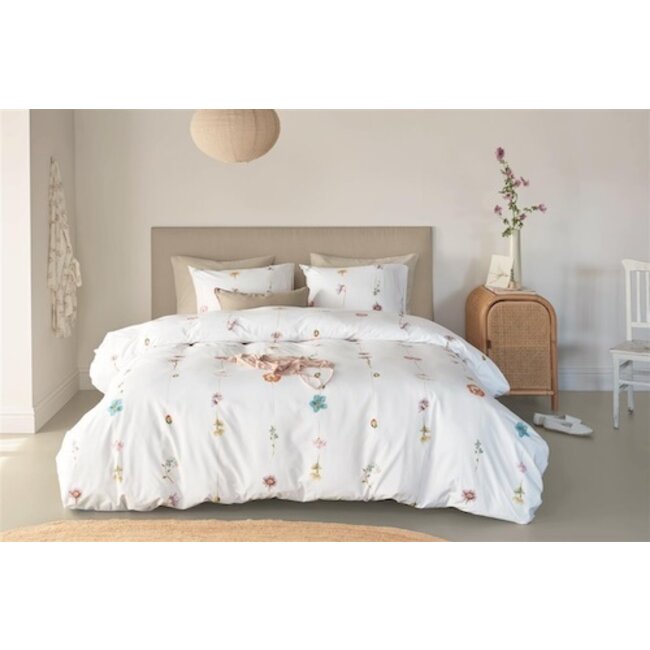 Marjolein Bastin Blooming Multi dekbedovertrek