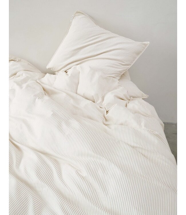 Marc O'Polo Classic Fine Stripe kussensloop Dark sand