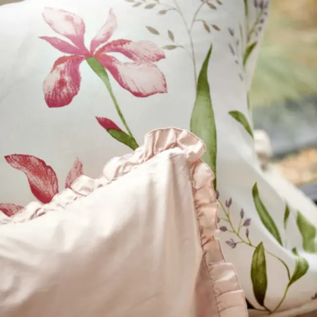 Vandyck Serene Flower offwhite dekbedovertrek