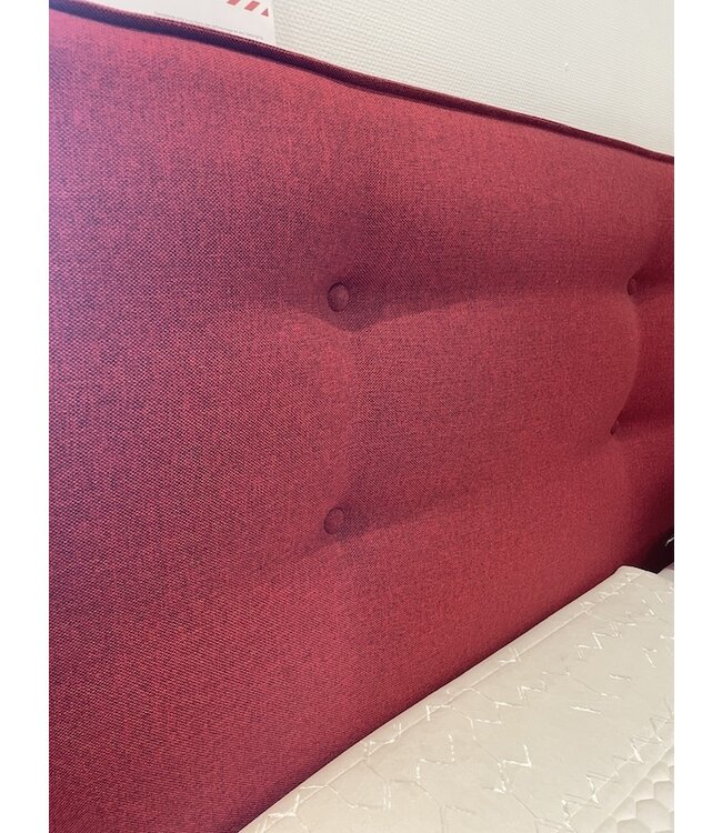 LeDorm Regale 180x210 cm Boxspring rood Incl. hoofdbord.