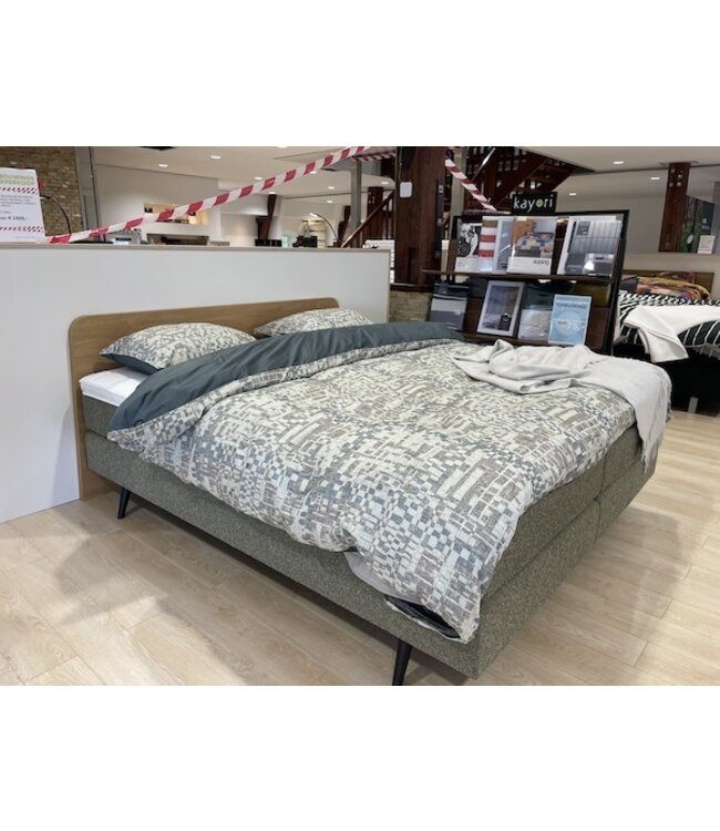 Bedderie Bjusterbaarlik Retro boxspring  180x210 compleet SHOWMODEL