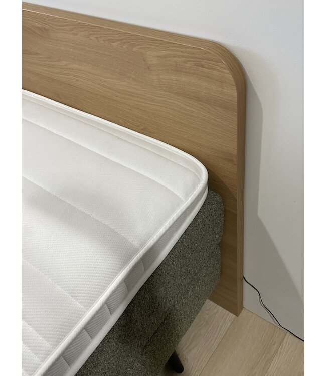 Bedderie Bjusterbaarlik Retro boxspring  180x210 compleet SHOWMODEL