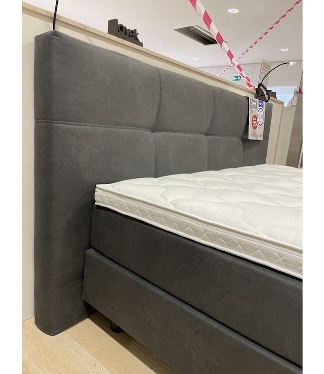 Avek Ninety 180x210 cm Boxspring elektrisch Showmodel