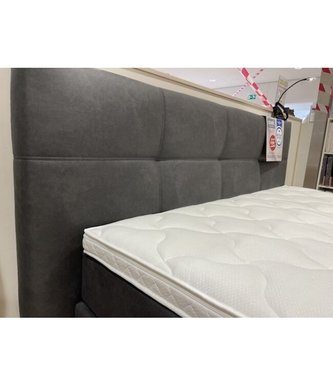 Avek Ninety 180x210 cm Boxspring elektrisch Showmodel