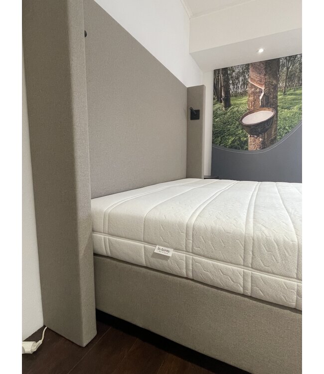 LeDorm Boxspring  royal met hoofdbord 180x210 SHOWMODEL