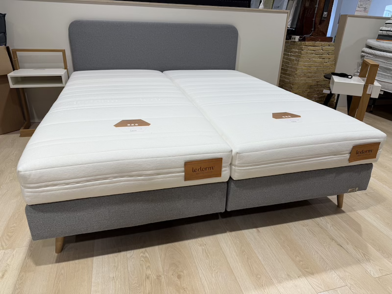 Bedderie Boxspring Bjusterbaarlik Rûn Excl. matras 180x210 SHOWMODEL